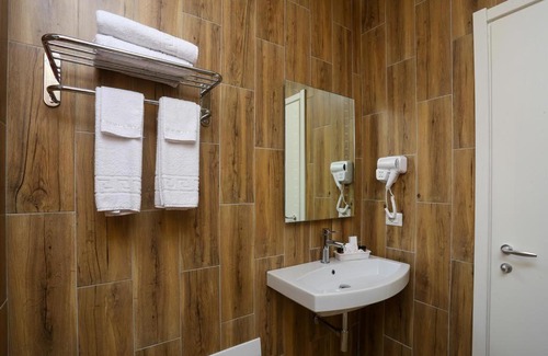 Tirana Hotel | Emerald Boutique Hotel