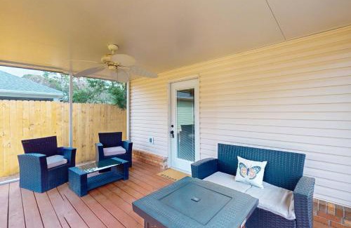 Gulf Breeze House | Emerald Coast Getaway
