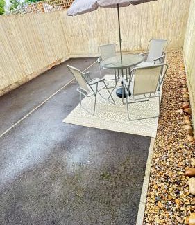 Swindon House | Emerald dream house