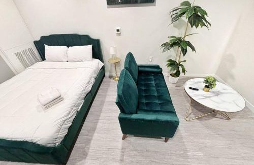 Downtown Des Moines Apartment | Emerald Haven
