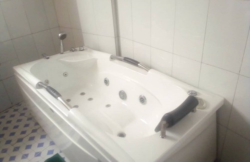 Port Harcourt Hotel | Emerald Hotel