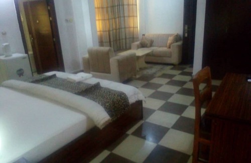 Port Harcourt Hotel | Emerald Hotel