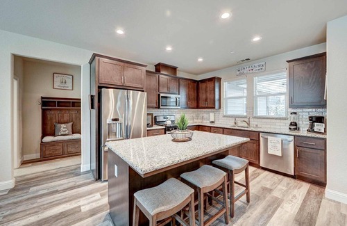Murphys House | Emerald Inn in the Mountains: Stunning brand new home!