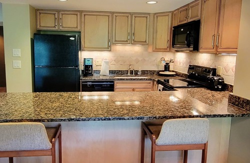 Sapphire Villa | Emerald Inn with Mountain Views in Sapphire Valley Resort, Mountain View Townhouse in heart of Resor