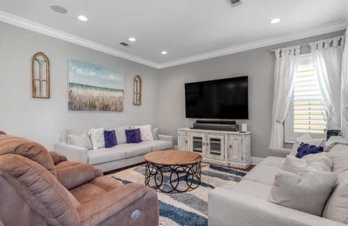 Villa Lago House | Emerald Isle at Villa Lago