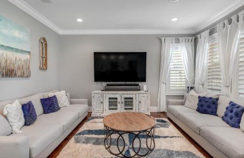 Villa Lago House | Emerald Isle at Villa Lago