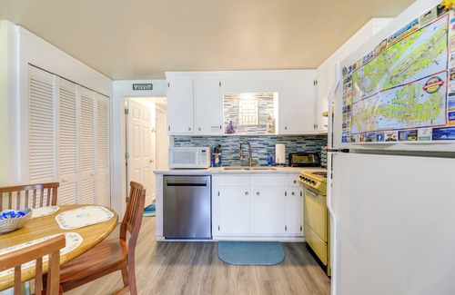 Emerald Isle Cottage | Emerald Isle Vacation Rental, Walk to Beach!