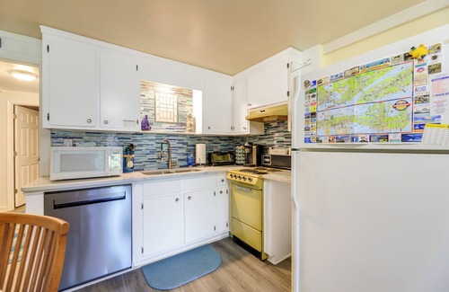 Emerald Isle Cottage | Emerald Isle Vacation Rental, Walk to Beach!