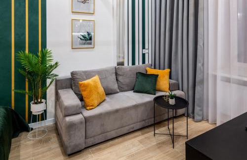 Lviv City Center Apartment | Emerald Lux Apartment. LiveInLviv