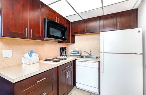 Deerfield Beach Apartment | Emerald Seas Deerfield Beach Club