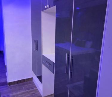 Adabi Hotel | Emike Luxury Hotel & Suites