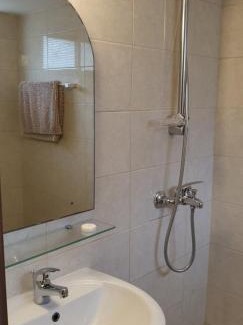 Latsi Apartment | EMILIA 10 STUDIO