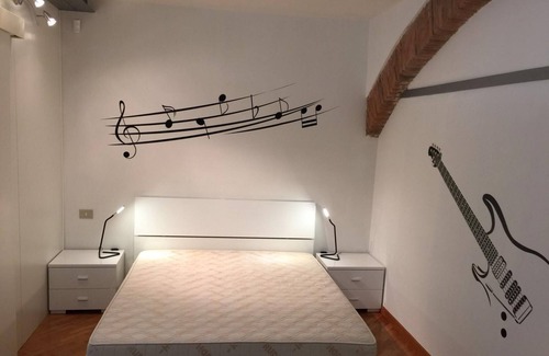Savena Apartment | Emilia Levante Musica