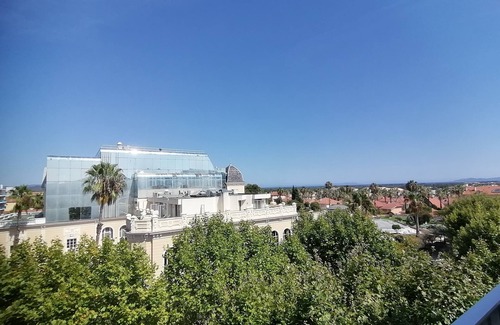 Hyeres City Centre Apartment | Emilia Residence in Hyères