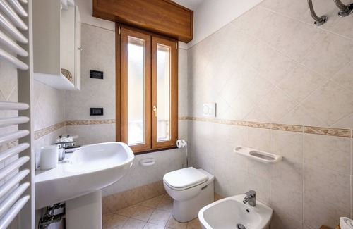 Old Town Apartment | Emilia Studios 6