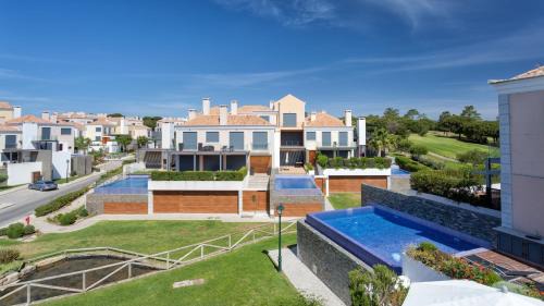 Vale do Lobo Apartment | Emily