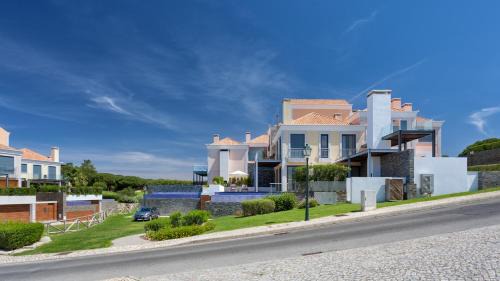 Vale do Lobo Apartment | Emily