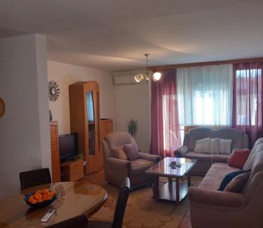 Bosnia Apartment | Emina