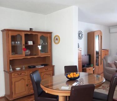 Bosnia Apartment | Emina