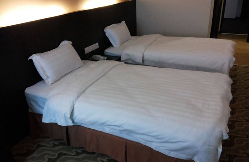 Penampang Hotel | Eminent Hotel