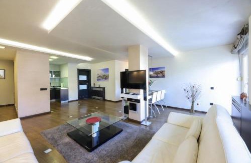 Zvezdara Apartment | Emma