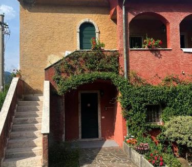 Lierna Apartment | Emma's House
