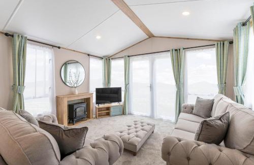 Holworth House | Emma's Sea View 2-bedroom caravan at Durdle Door near Wareham Dorset