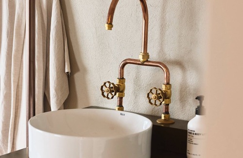 Annandale Hotel | Empire Hotel