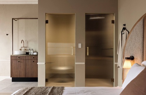 Annandale Hotel | Empire Hotel