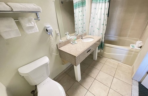 Absecon Hotel | Empire Inn & Suites Atlantic City Absecon