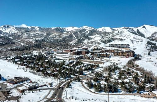 North Park City House | Empire Ski Chalet Home
