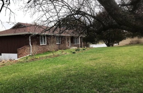 Emporia House | Emporia Lakehouse - gravel bike, disc golf, ah-quietn