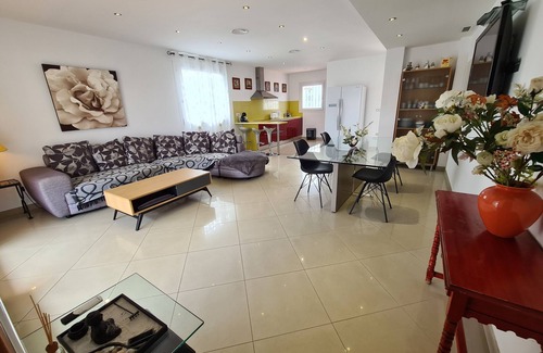 Castello d'Empuries Villa | Empuriabrava: Villa "Alberes 221" - 6/8 persons