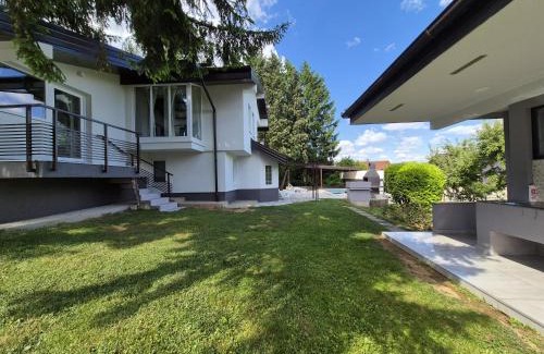 Binjezevo House | EmUm family cottage