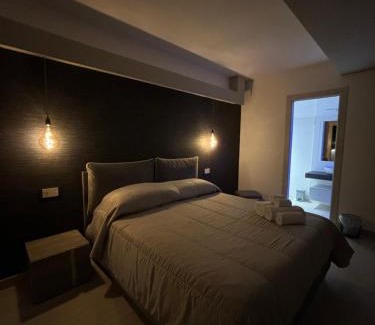Piano di Sorrento Bed & Breakfast | En Suite Bedroom Blue Moon