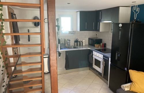 La Madeleine House | EN Ville: Maison Avec Jardin et Jacuzzi