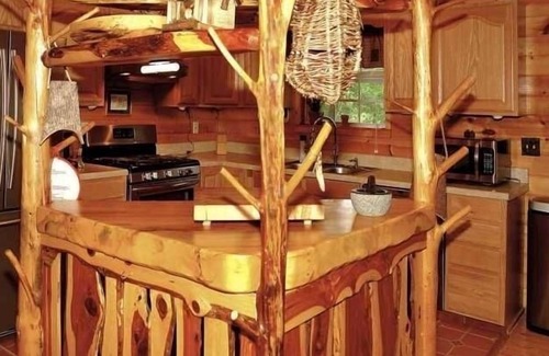 Newport Cabin | Enchanted Cottage by RedAwning