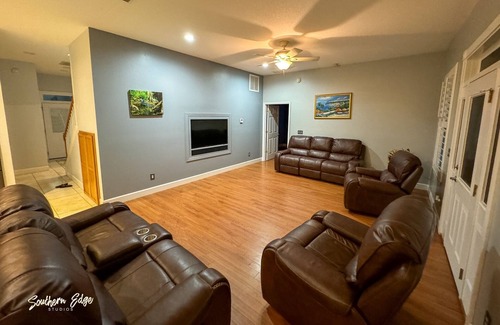 Mayo House | Enchanted Forest Dream Stay- Suwannee River Valley