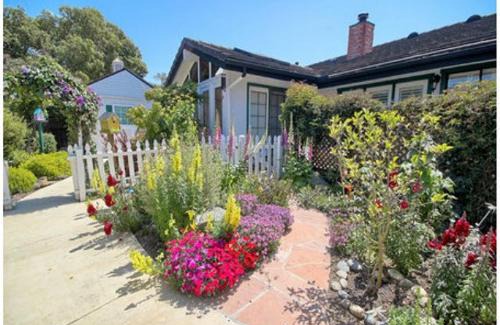 Pine Knolls Estates House | Enchanted Gardens