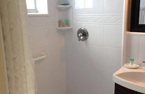 Hollywood South Central Beach Resort | Enchanted Isle Resort 1 Bedroom Kitchen sleeps 4n Avail week Oct 25-Nov 1