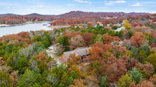 Kimberling City House | Enchanted Woods Hideaway