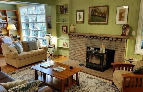 Bairdford House | Enchanting 3-BR country home surrounded by nature