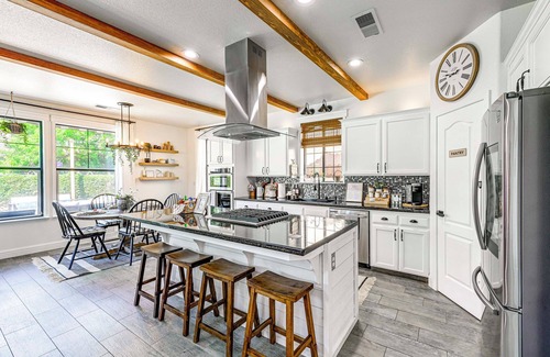 Clovis House | Enchanting Clovis Haven w/Hot Tub & Private Pool!
