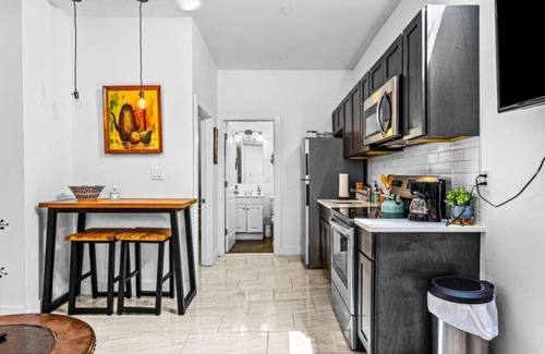 Delair Apartment | Enchanting FREE Private Parking