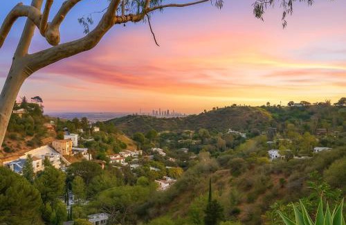 Hollywood Hills West House | Enchanting Gated Hollywood Hills Oasis with Tranquil Treet-Top Views, Outdoor Living Room and Patio, Magical Zen Garden, Plus Free Garage in LA's Most Desirable Central Serene Area, Sleeps 6