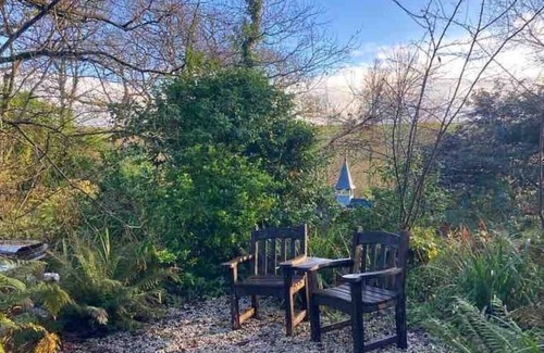 Bude Cabin | Enchanting Hand Painted Tabernacle with Hot Tub