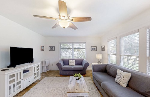 Saint Augustine Shores House | Enchanting home with firepit, heated pool, patio, grill, 2 kayaks, washer/dryer