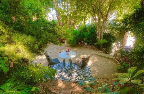 Hollywood Hills West House | Enchanting Private Hollywood Hills Guest House with Tranquil Tree-Top Views, Magical Outdoor Living Room and Patio and Zen Garden, In LA's Most Desirable, Central, Serene Area and Only 2 Minutes from Hollywood Boulevard