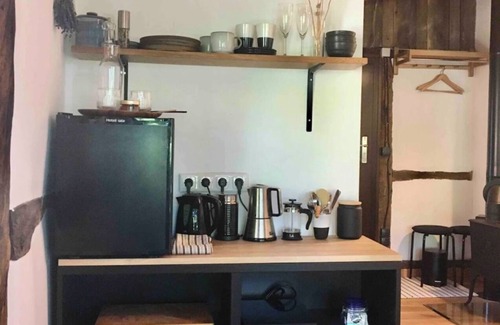Hittbergen Cabin | Enchanting tiny house with fireplace on the Elbe