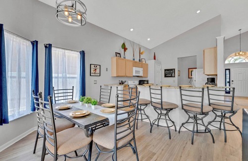 Lake Davenport Estates House | Enchanting Vacation Haven – Gorgeous 5 BDR w/Private Pool, Close to Parks!